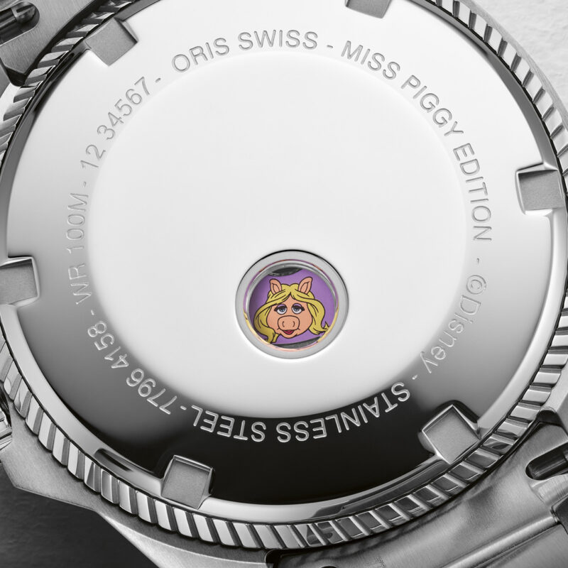 ORIS PROPILOT X MISS PIGGY EDITION - Image 3